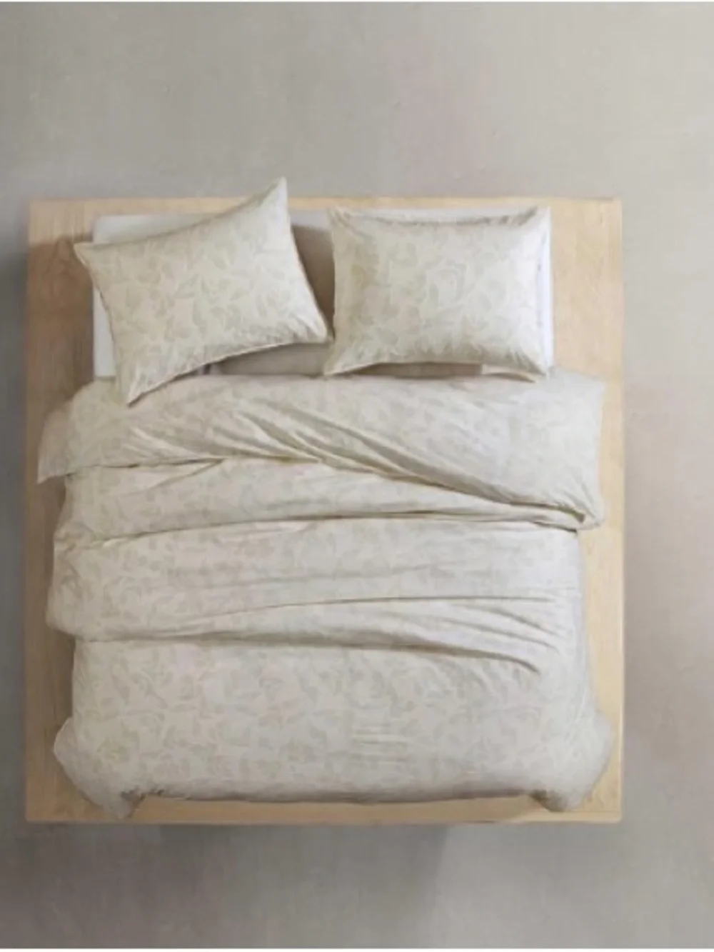 Calvin Klein King Duvet Cover Set, 3 Piece Bed Set  (Yellow Leaves), Beige, NWT